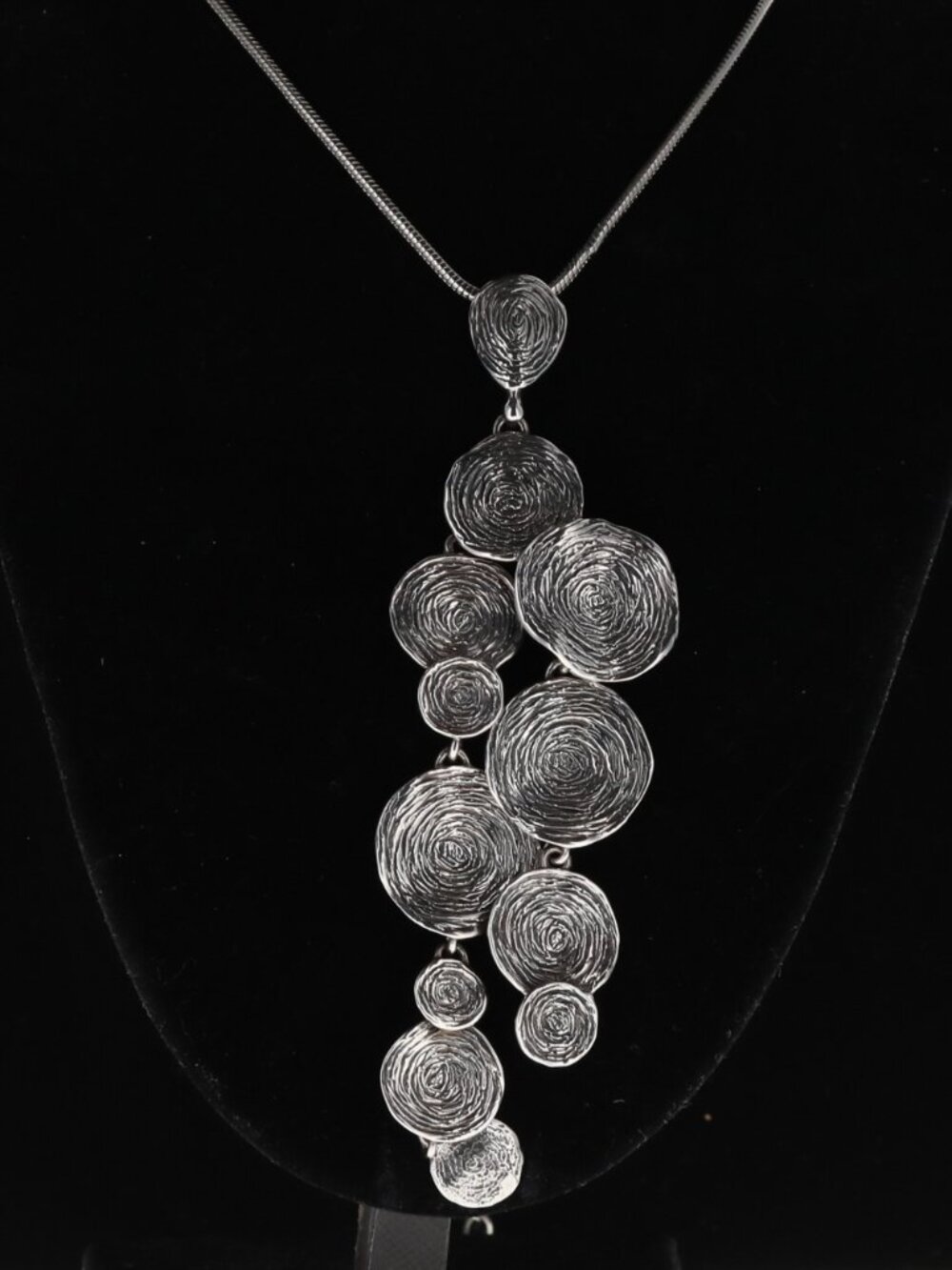 Vintage Hagit Gorali Modernist 925 Sterling Silver Cascading Circles Necklace